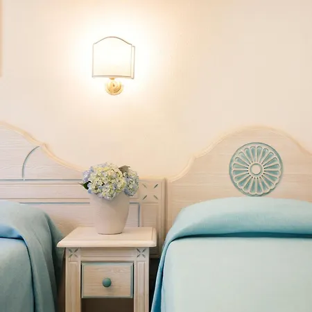 Hotell Hotiday Collection -